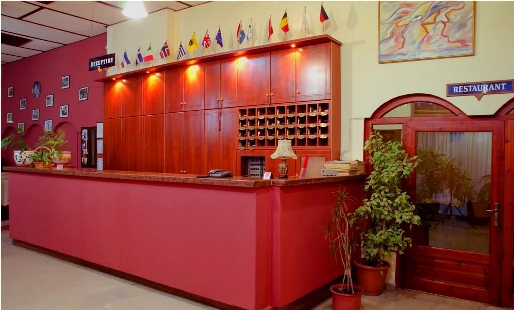 Hotel Oscar إيغومينيتسا المظهر الخارجي الصورة